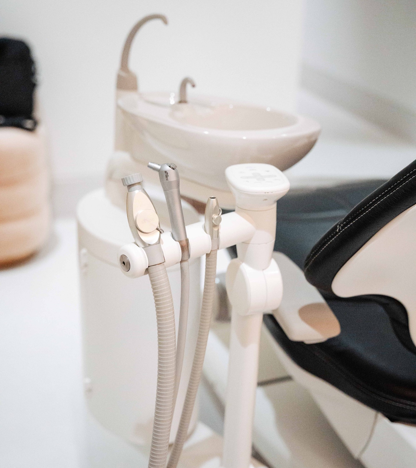 A Spa Dental treatment chair with its instruments ready